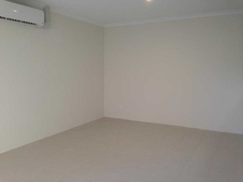 3/228 Landsdale  Road, Landsdale WA 6065