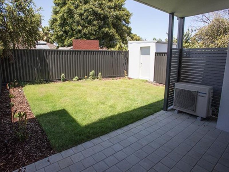 9/7 Streatham  Street, Beckenham WA 6107