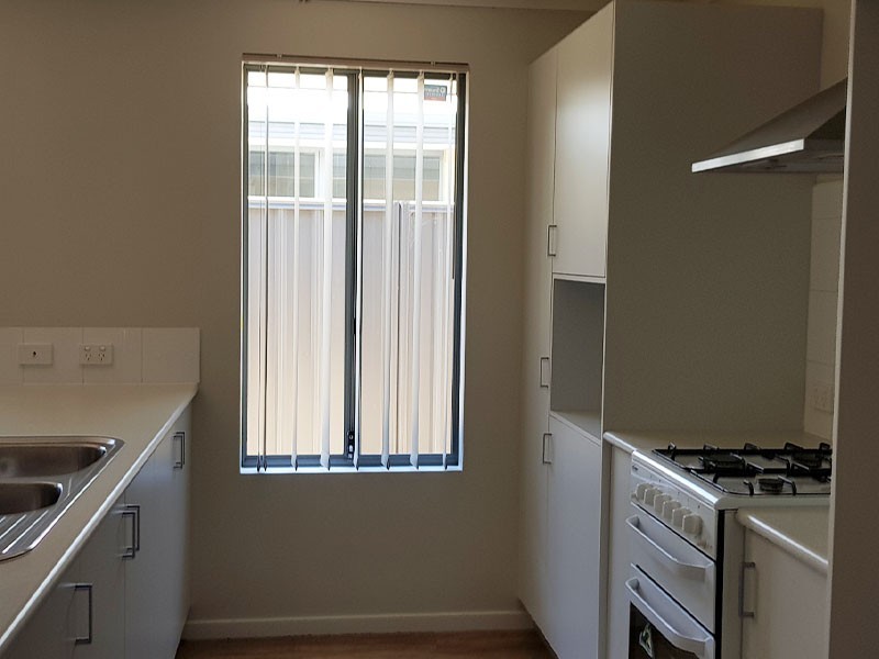 4/8 Locke Street, Carey Park WA 6230