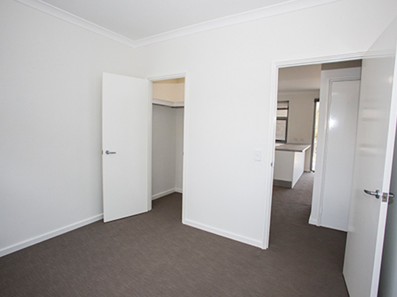 4/21 Harley  Way, Medina WA 6167