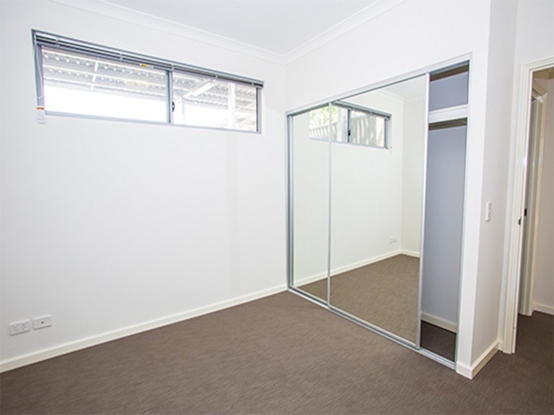 11/21 Harley Way, Medina WA 6167