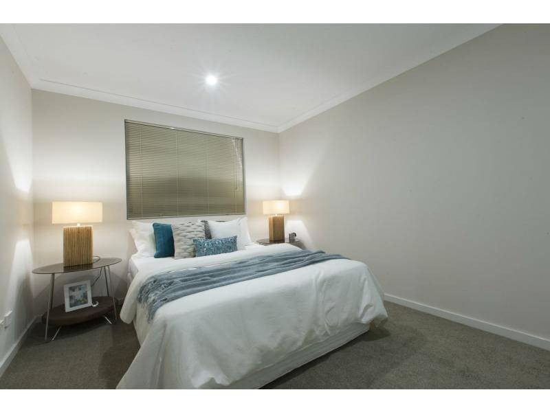 9/7 North  Street, Midland WA 6056