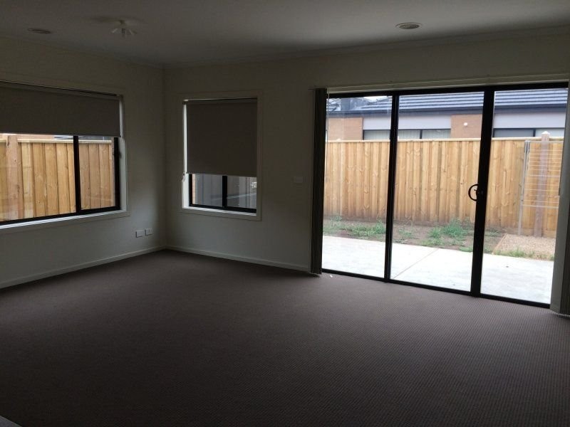 50 Wurrook Circuit, North Geelong VIC 3215