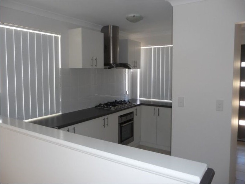 8/10 Dockerty Mews, Maddington WA 6109