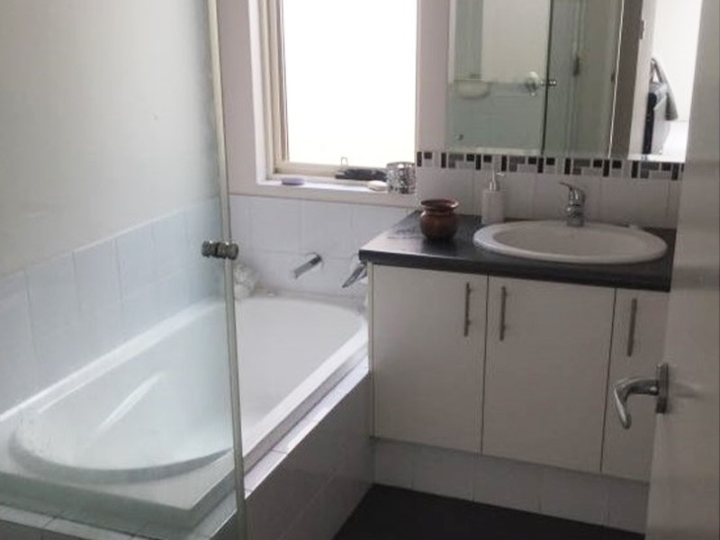 8/10 Dockerty Mews, Maddington WA 6109