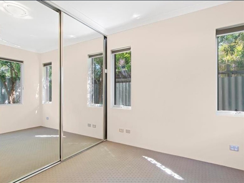 4/76 Kooyong Road, Rivervale WA 6103