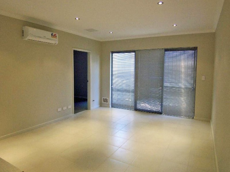 2/88 Harrison Street, Nollamara WA 6061