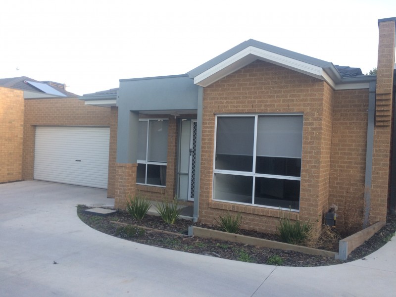 2/69 Thunder Street, North Bendigo VIC 3550
