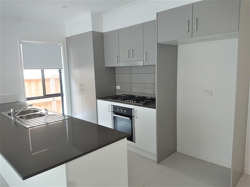 75 Mulloway Drive, Point Cook VIC 3030