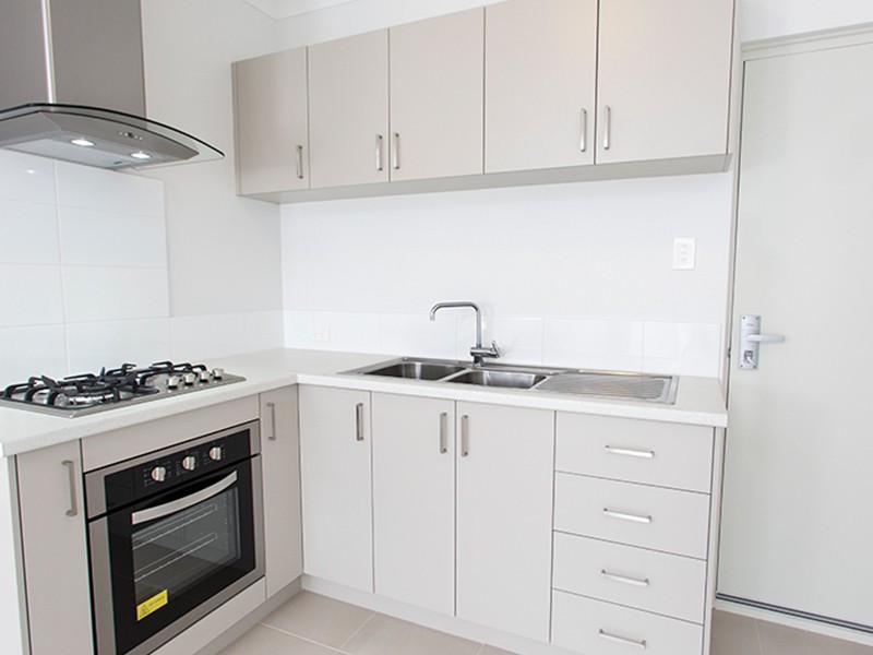 1/4 Quendamia Lane, Mandurah WA 6210