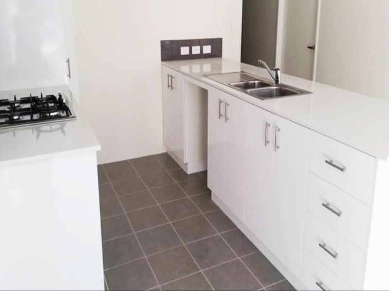 11 Pyrum Lane, Jindalee WA 6036