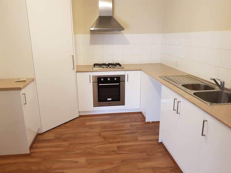 1/3 Glenfield  Place, Mount Nasura WA 6112