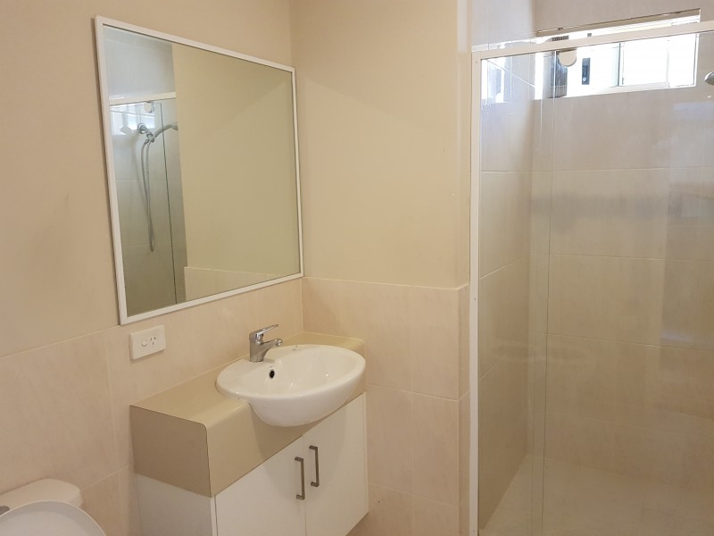 1/3 Glenfield  Place, Mount Nasura WA 6112