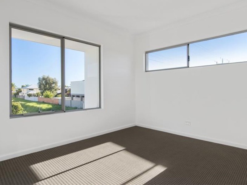 2/160 Wright Street, Kewdale WA 6105
