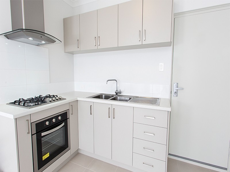 1/4 Quendamia Lane, Mandurah WA 6210