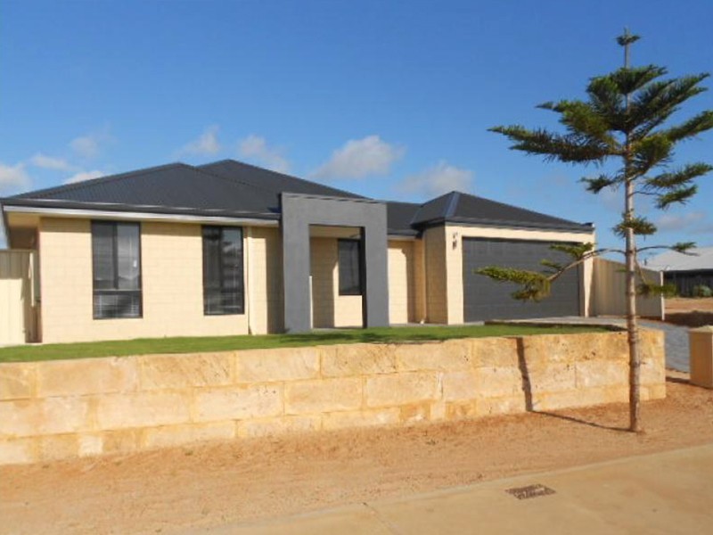 27 Mistral Crescent, Glenfield WA 6532