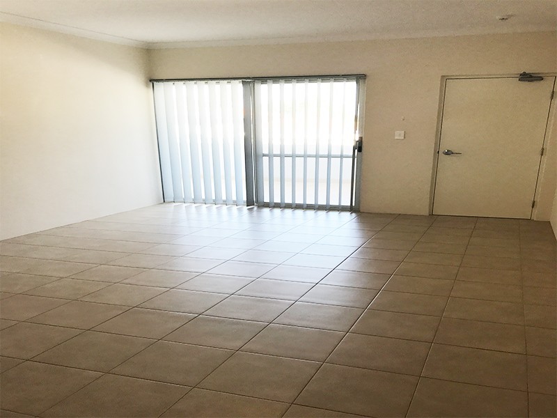 15/38 Lake  Street, Rockingham WA 6168