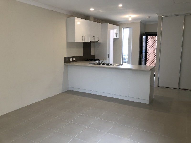 1/80 Dowitcher Loop, Gosnells WA 6110