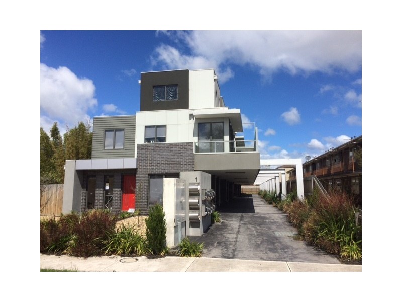 2/1 Carmichael Street, West Footscray VIC 3012