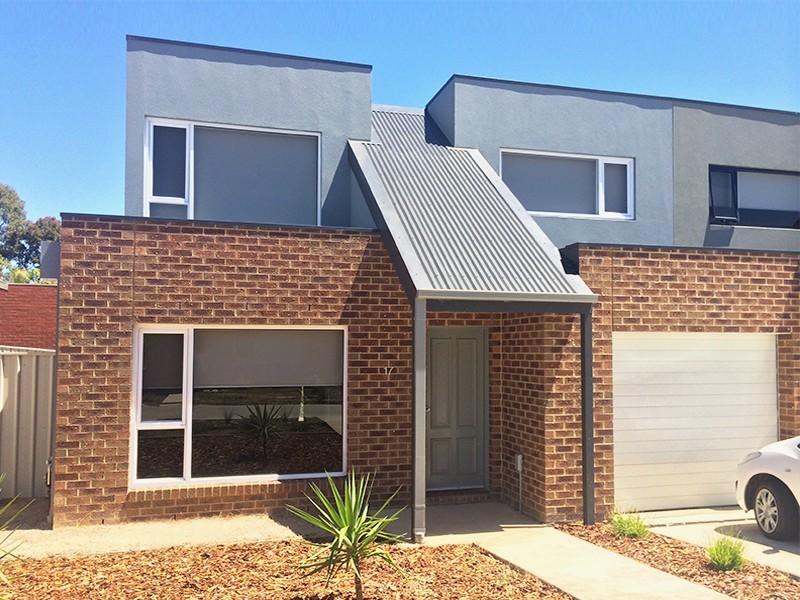 17/131 Havlin Street East, Flora Hill VIC 3550