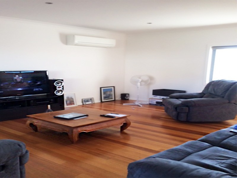 9D Wirth Street, Flora Hill VIC 3550