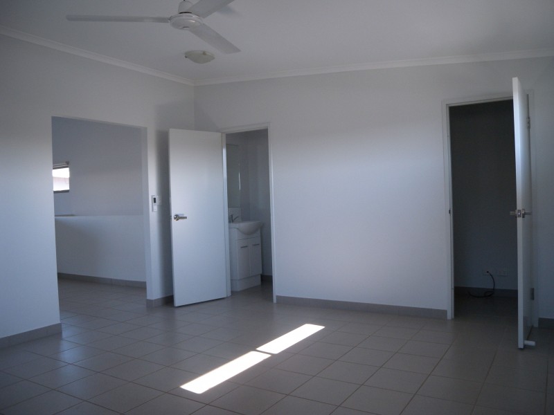 11/10 Damascene Cresent, Bellamack NT 0832