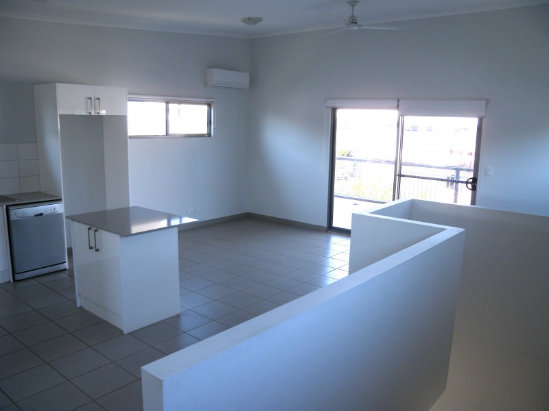 11/10 Damascene Cresent, Bellamack NT 0832