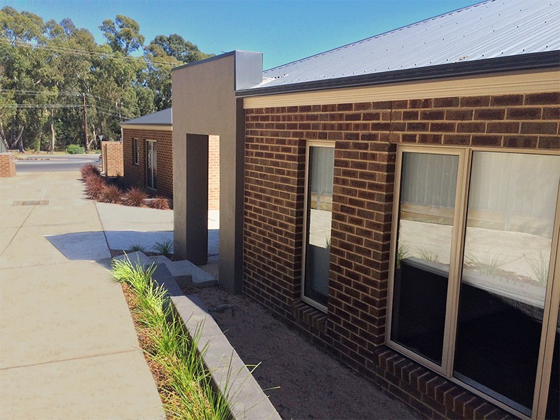 2/210 Retreat Road, Spring Gully VIC 3550