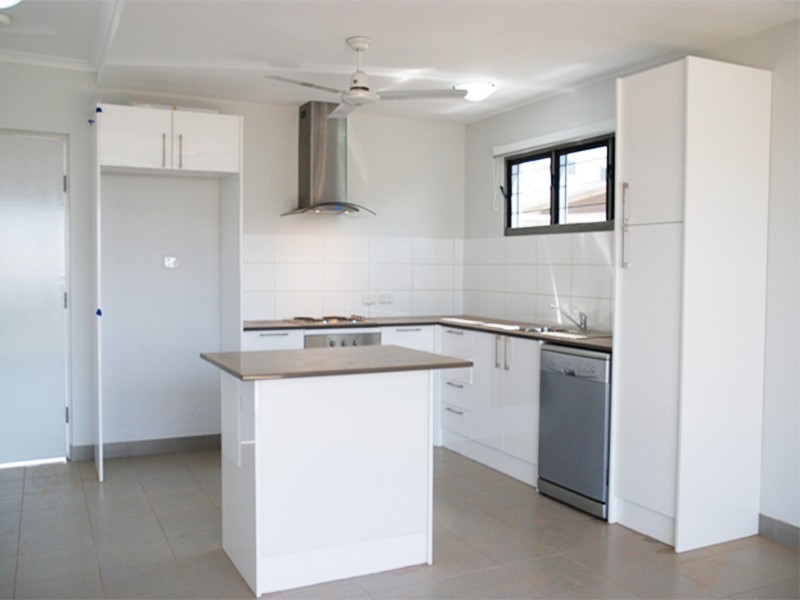 16/10 Damascene Crescent, Bellamack NT 0832