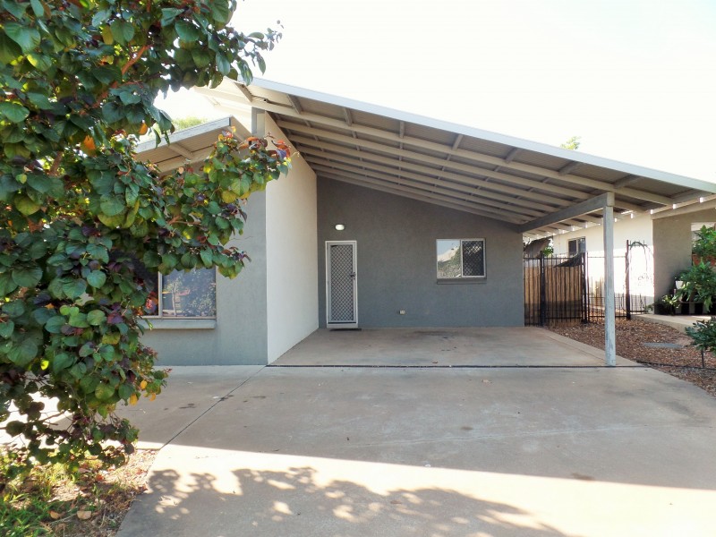 2/2 Tall Street, Johnston NT 0832