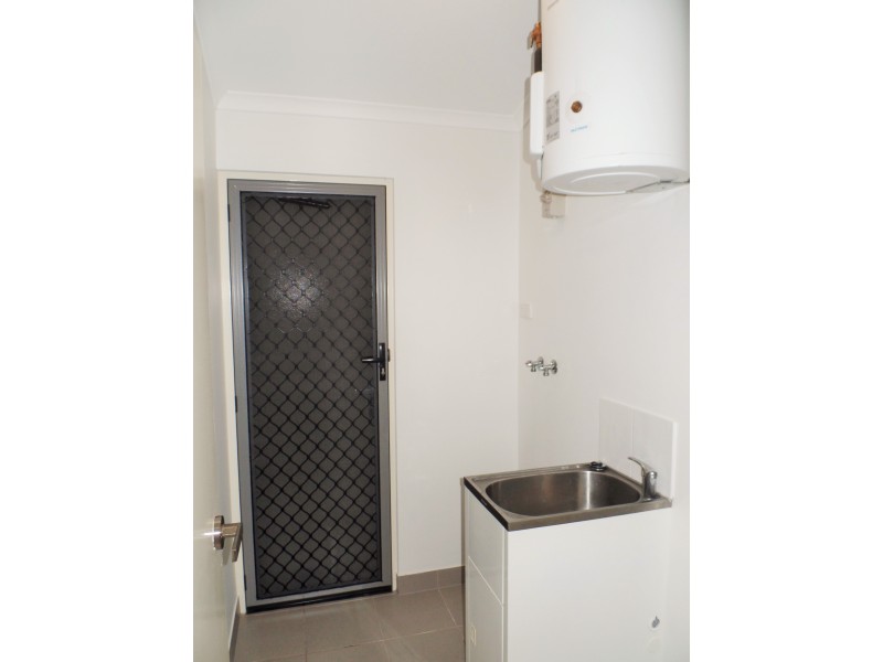 2/2 Tall Street, Johnston NT 0832