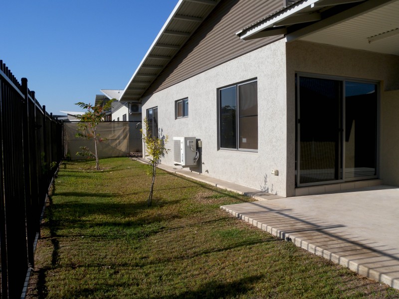 4/15 Hodge Street, Johnston NT 0832