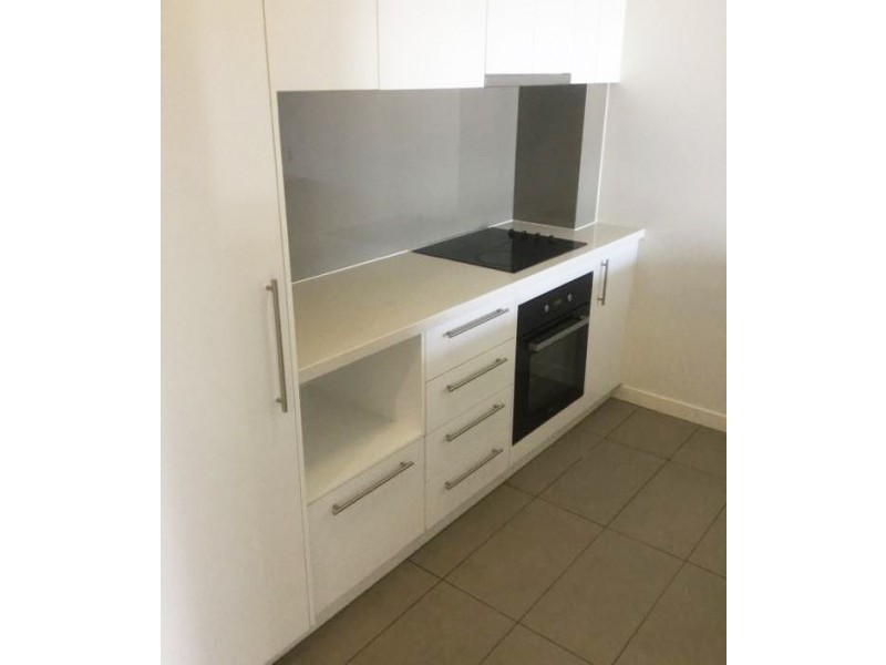 409B/113 Pier Street, Altona VIC 3018