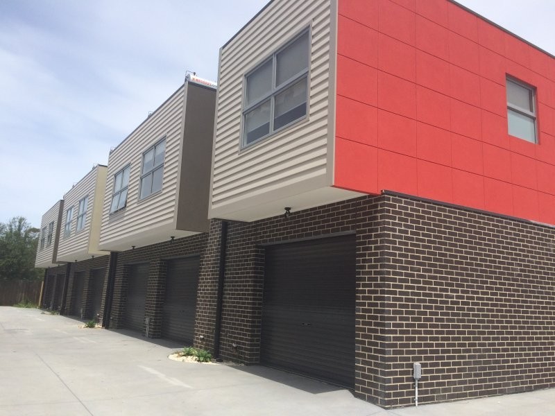 229 Melbourne Road, Rippleside VIC 3215