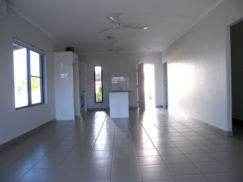 3/10 Damascene  Crescent, Bellamack NT 0832