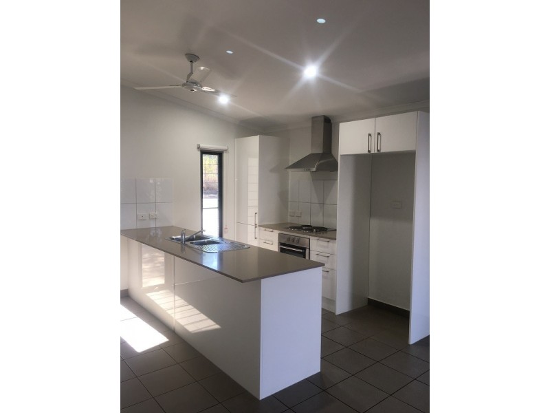 2/16 Teasdale  Street, Johnston NT 0832