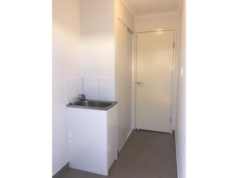 2/16 Teasdale  Street, Johnston NT 0832