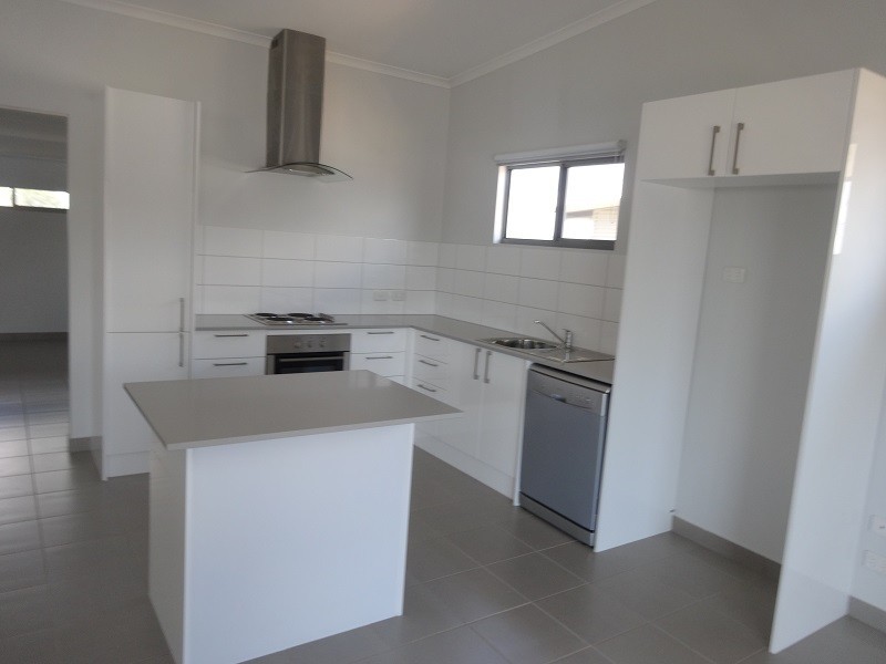 10/10 Damascene  Crescent, Bellamack NT 0832