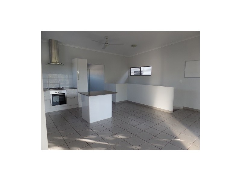 7/10 Damascene  Crescent, Bellamack NT 0832