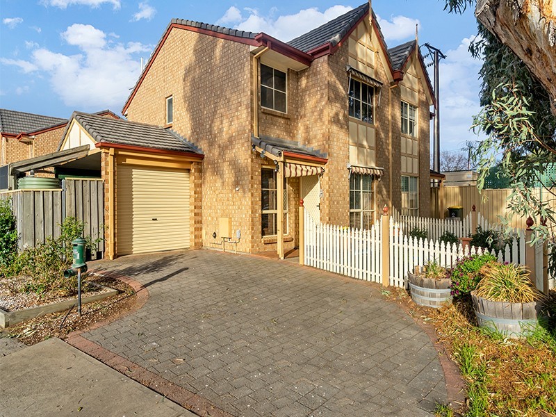 5/9 Yorktown Crescent, Henley Beach South SA 5022