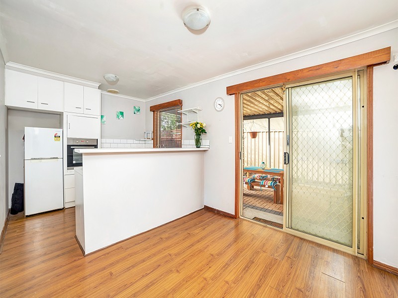 5/9 Yorktown Crescent, Henley Beach South SA 5022