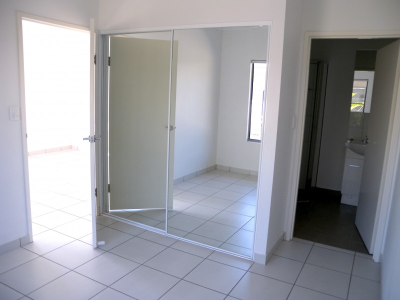 b/16 Taylor  Crescent, Bellamack NT 0832