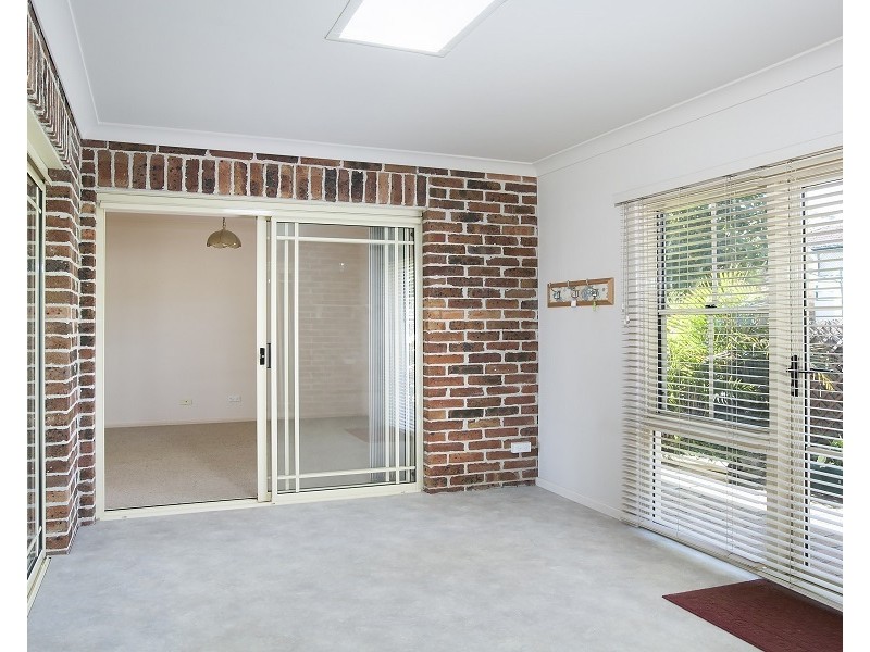 2/1 Armstrong Street, West Wollongong NSW 2500