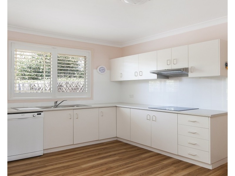 2/1 Armstrong Street, West Wollongong NSW 2500