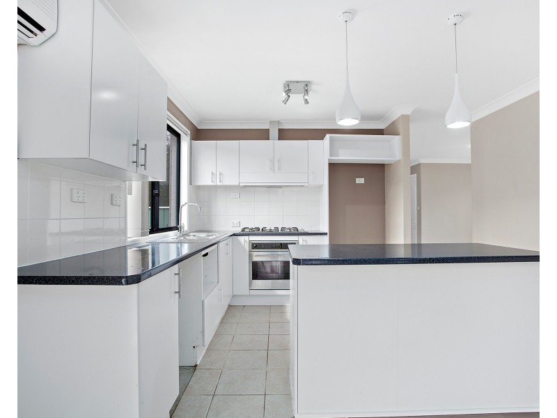 6 Bridgewater Drive, Horsley NSW 2530