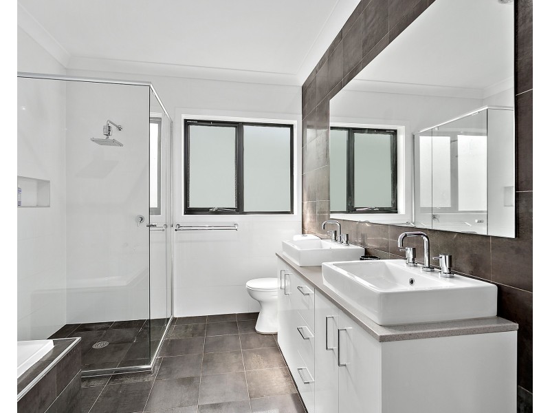 17 Gahnia Avenue, Figtree NSW 2525