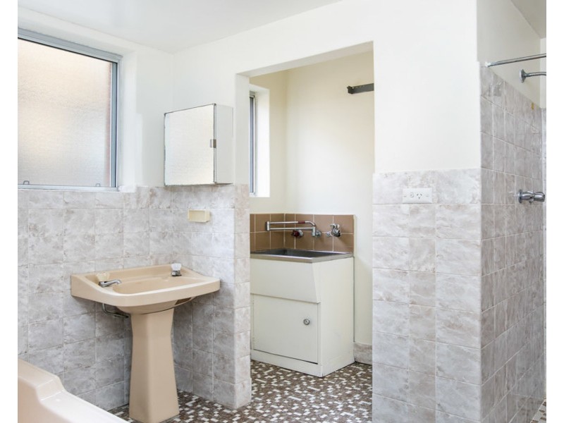 2/204 Gipps Road, Gwynneville NSW 2500