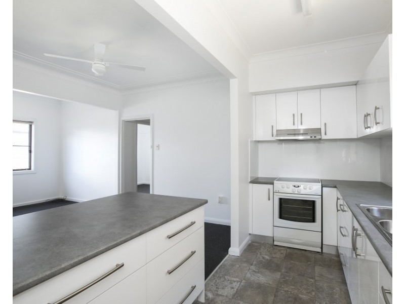 4 Lawson Street, Fairy Meadow NSW 2519