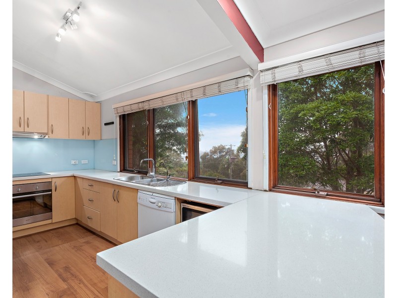 18 The Avenue, Mount Saint Thomas NSW 2500