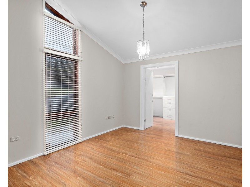 18 The Avenue, Mount Saint Thomas NSW 2500